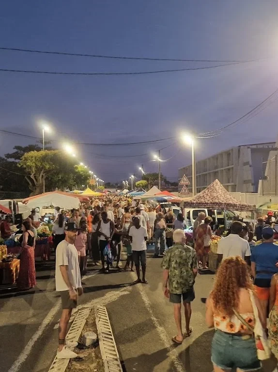 Marché nocturne