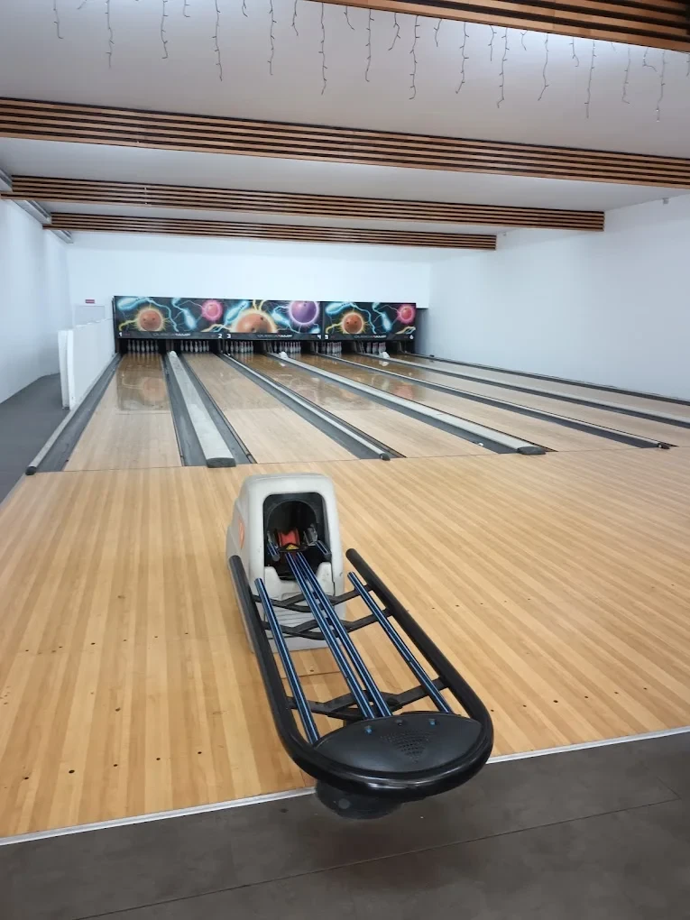 Tropik Bowl Center